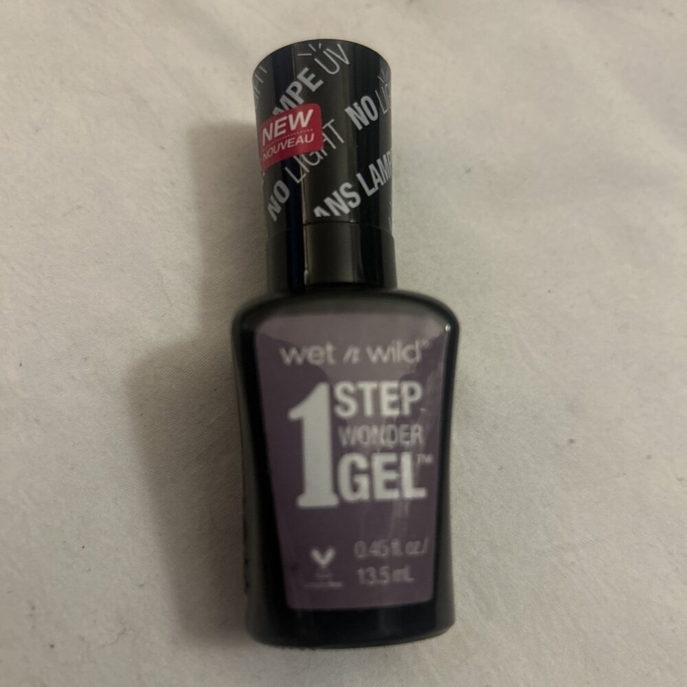Wet n Wild Gel 1-Step Wonder Nail Color 728A Lavender Out Loud full size .45 fl
